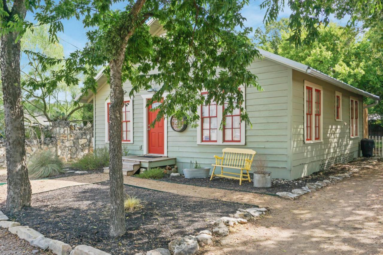 Bungalows On The Square- Unit 1 Wimberley Exterior foto